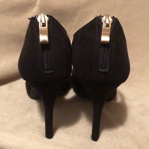 Black suede with leopard print lining, 4” heels - Picture 2 of 3